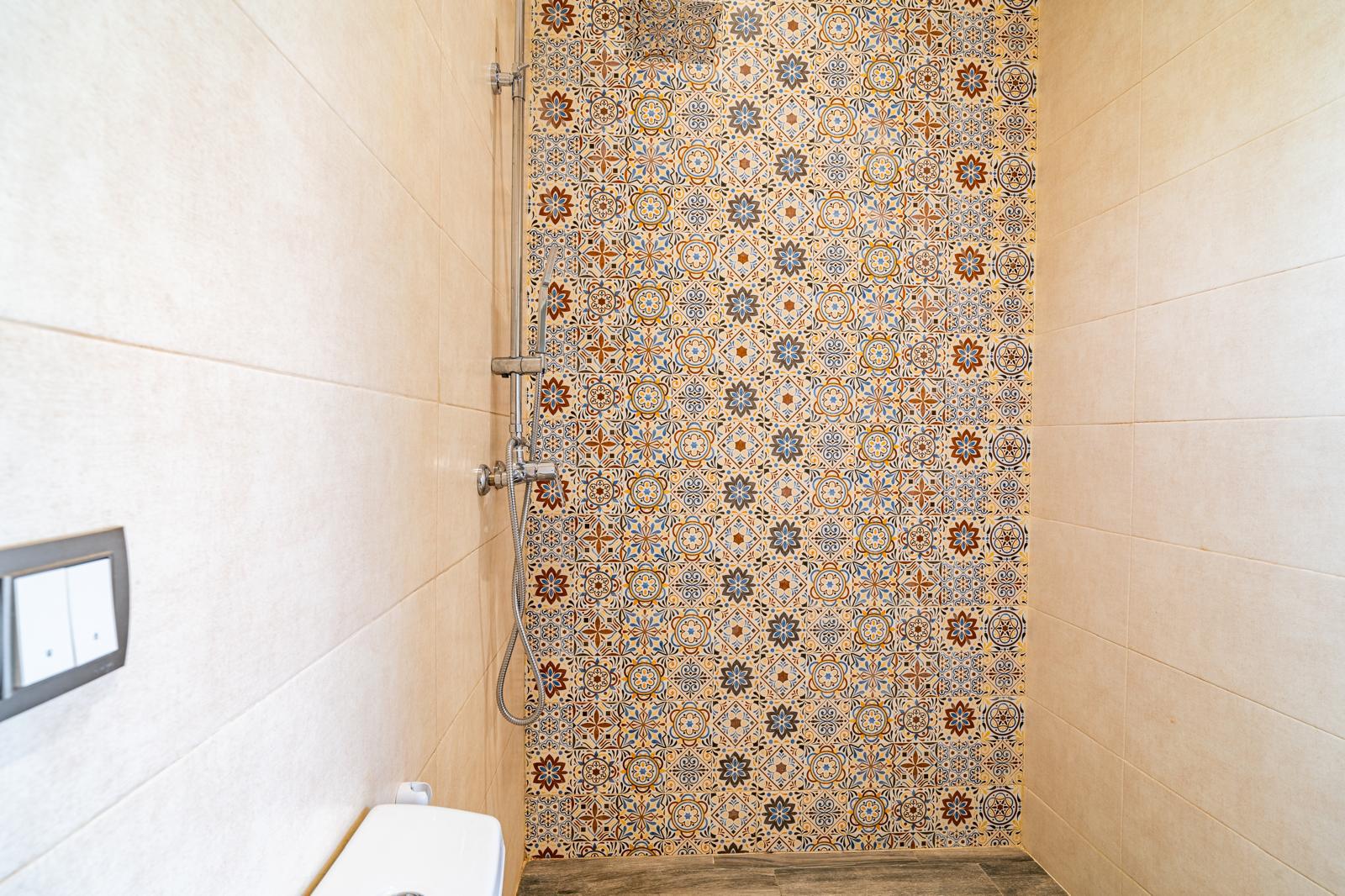 Villa Izia Marrakech – villa de luxe 6 chambres, piscine chauffée & grand jardin - Photo 17
