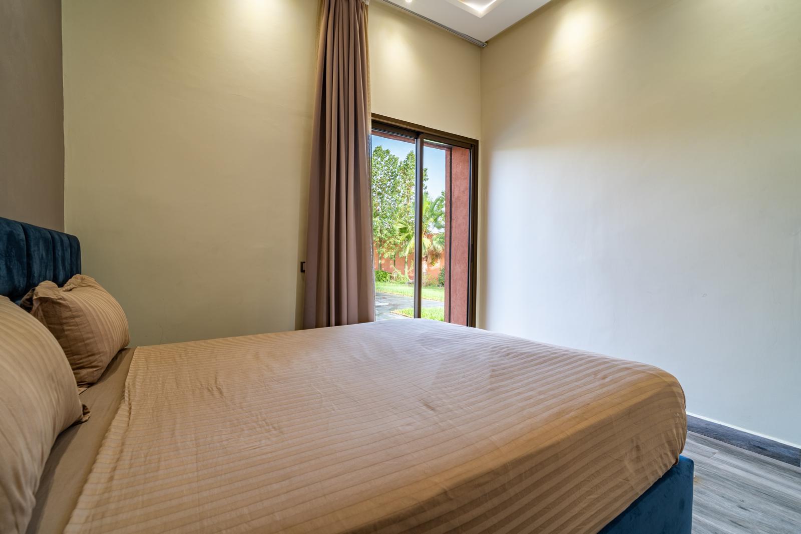 Villa Izia Marrakech – villa de luxe 6 chambres, piscine chauffée & grand jardin - Photo 18