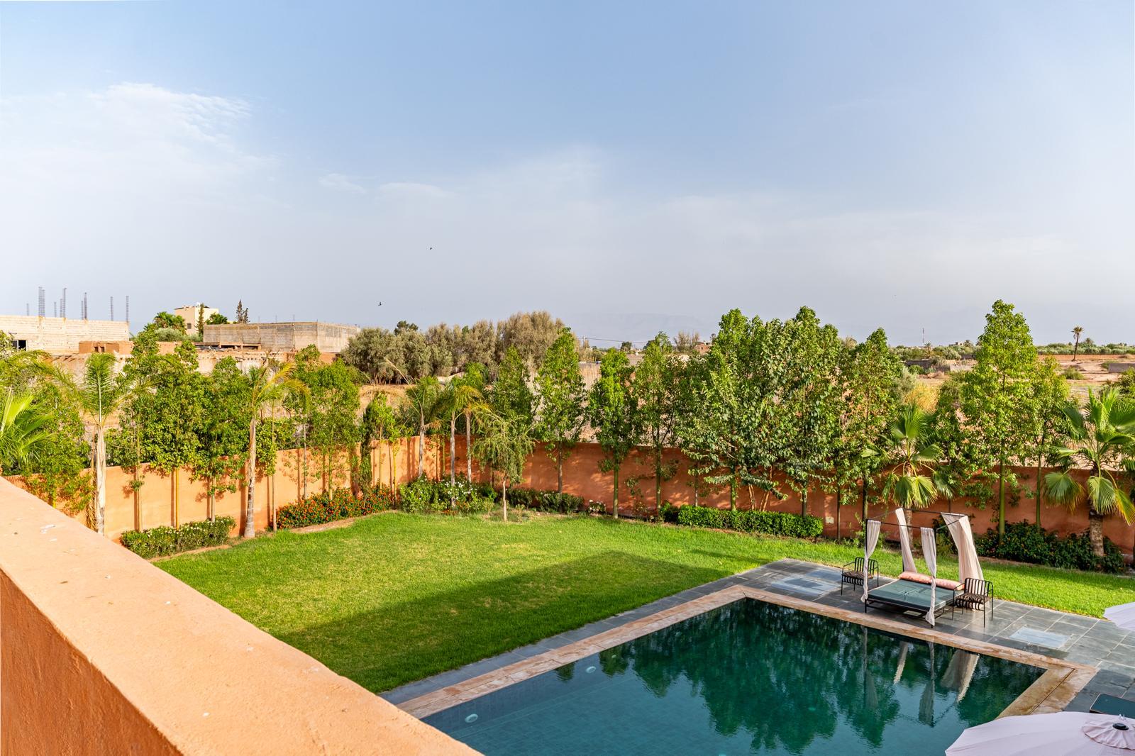 Villa Izia Marrakech – villa de luxe 6 chambres, piscine chauffée & grand jardin - Photo 69