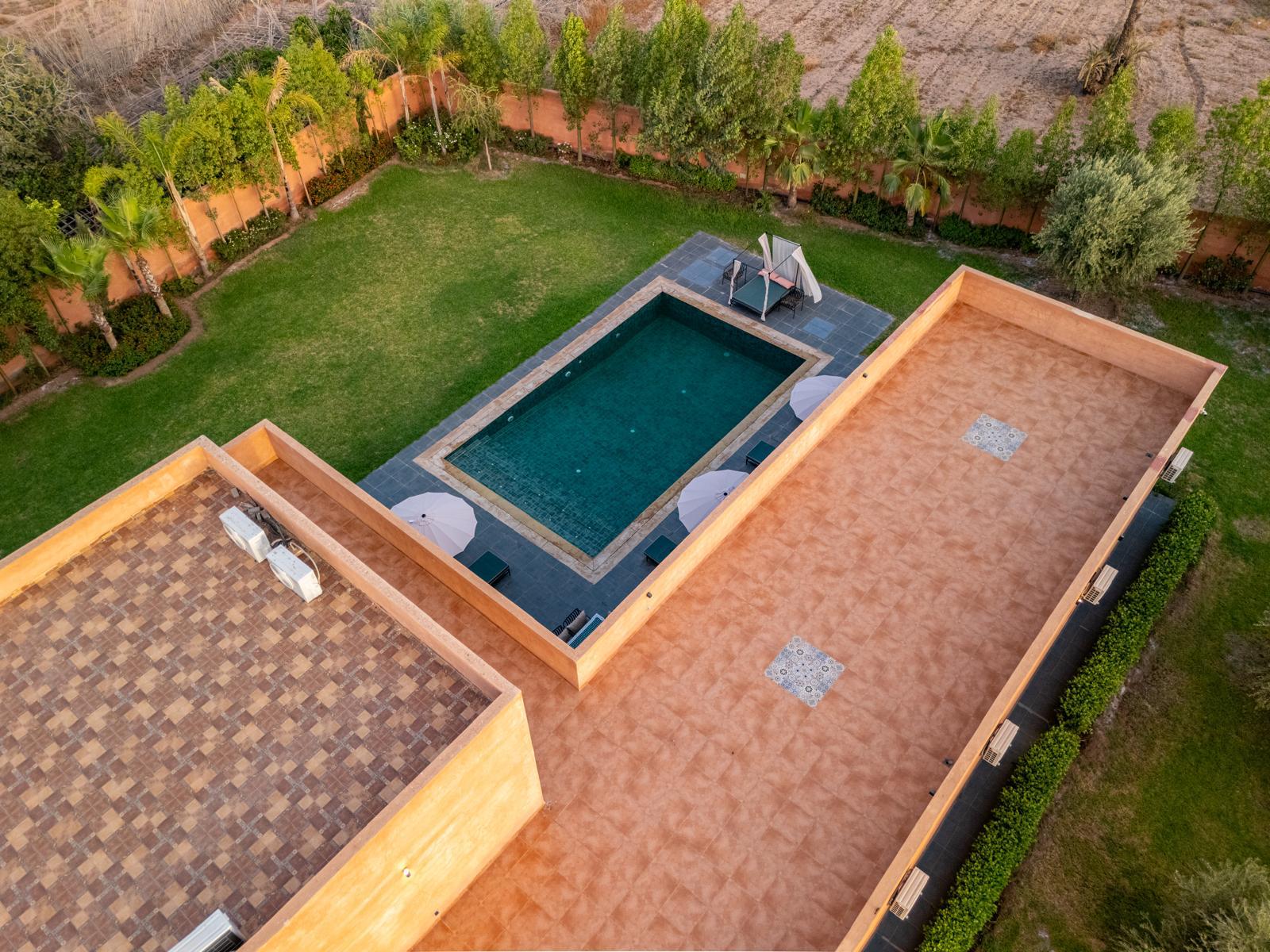 Villa Izia Marrakech – villa de luxe 6 chambres, piscine chauffée & grand jardin - Photo 68