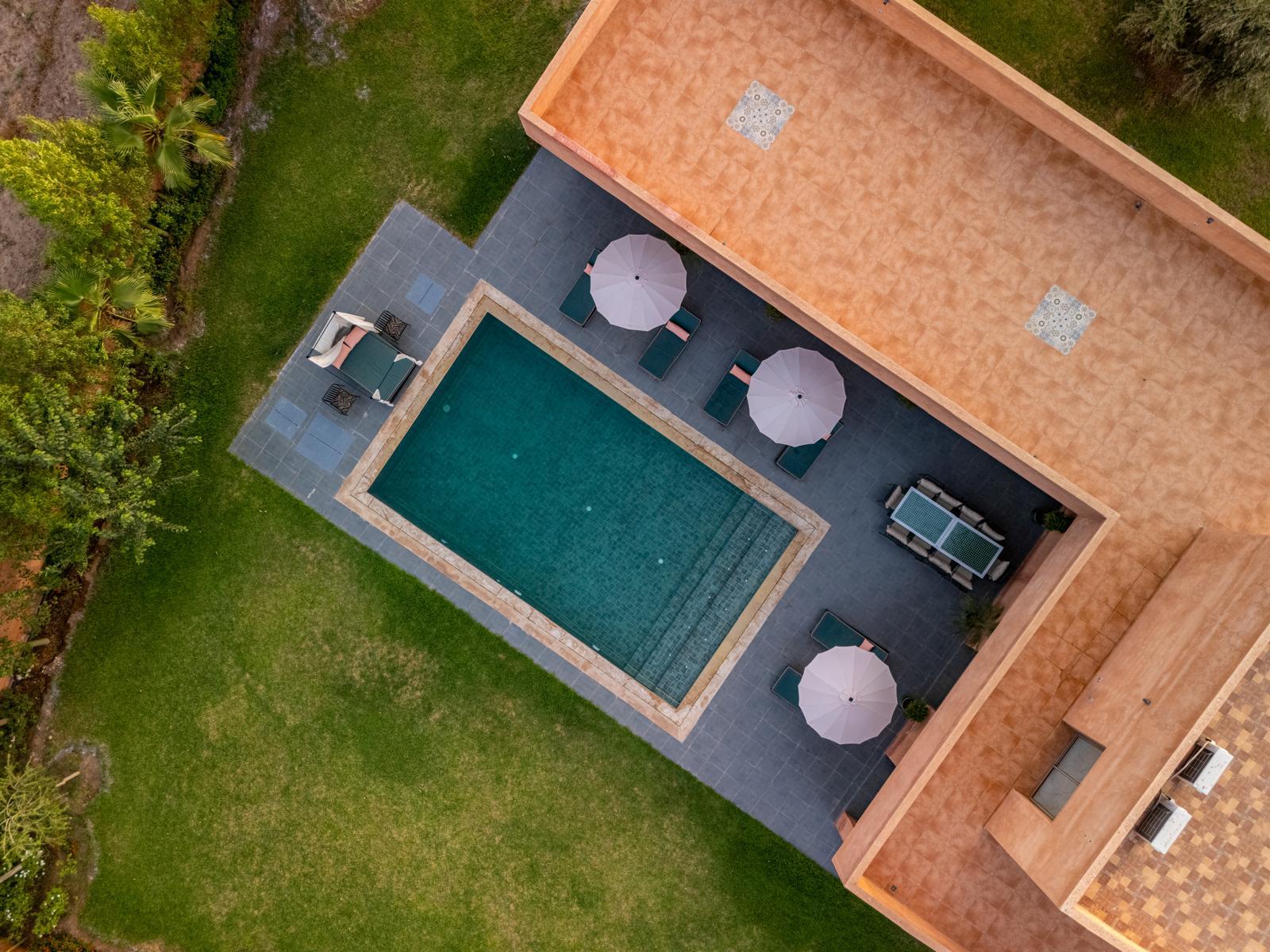 Villa Izia Marrakech – villa de luxe 6 chambres, piscine chauffée & grand jardin - Photo 5