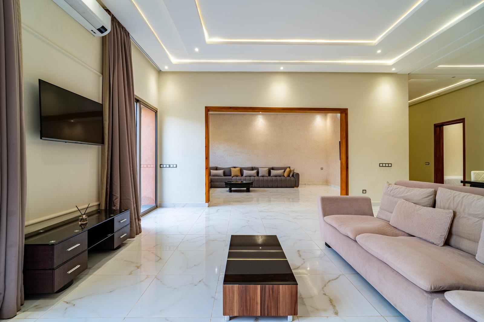 Villa Izia Marrakech – villa de luxe 6 chambres, piscine chauffée & grand jardin - Photo 51