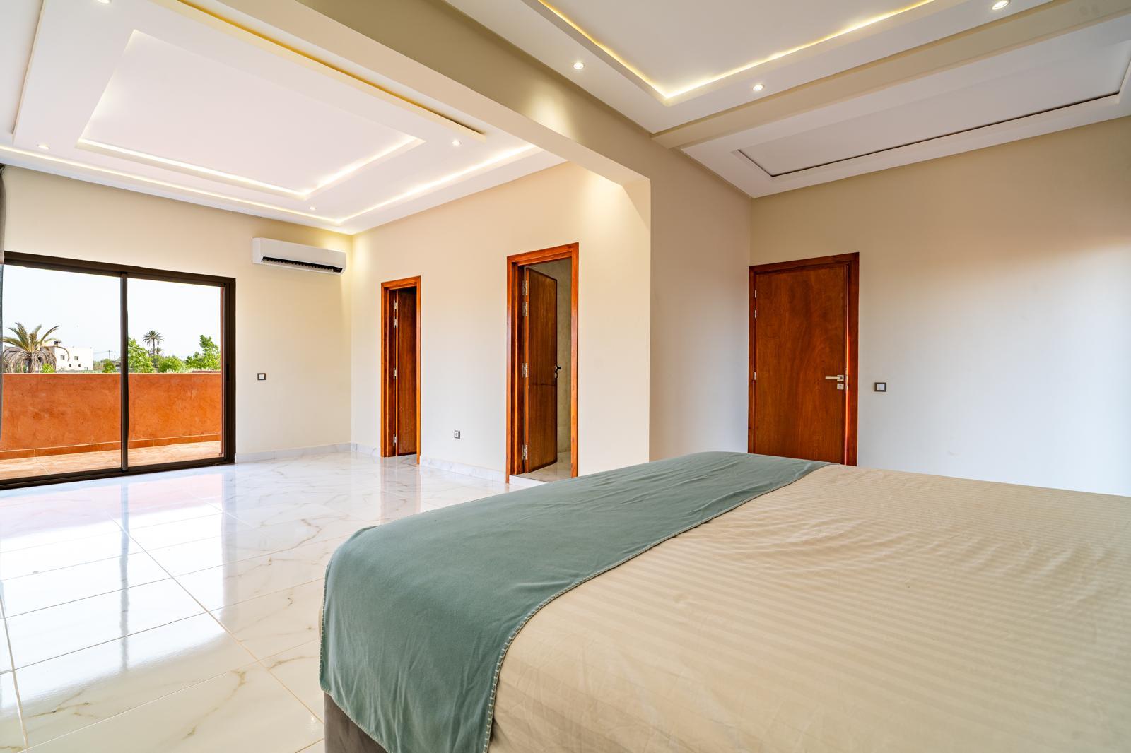 Villa Izia Marrakech – villa de luxe 6 chambres, piscine chauffée & grand jardin - Photo 62